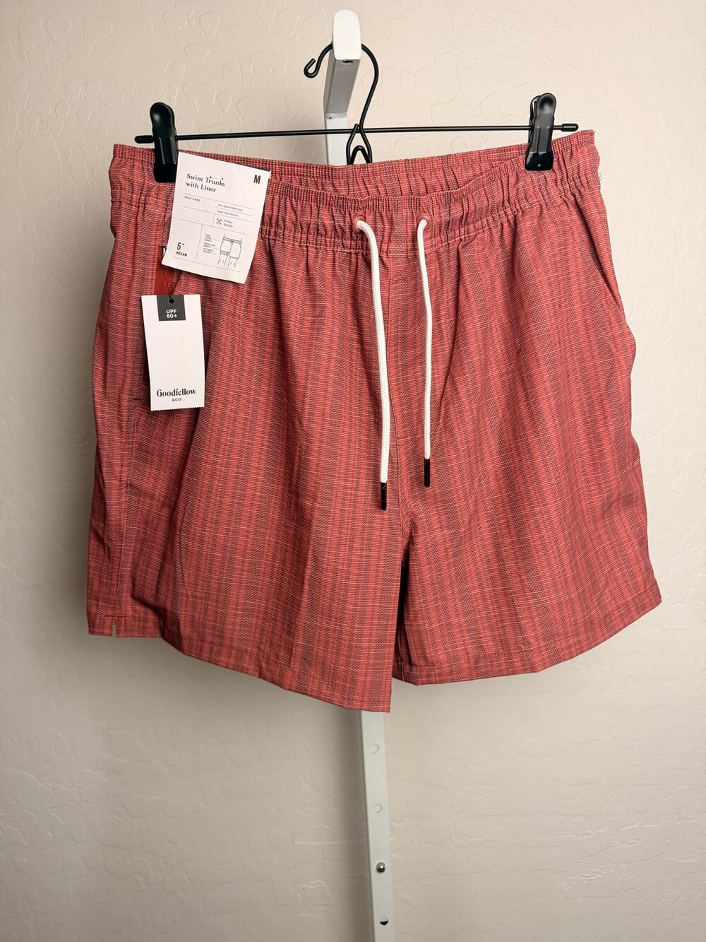Goodfellow & Co Men’s Swim Trunks Medium Coral 5” Inseam UPF 50+ Lined NWT